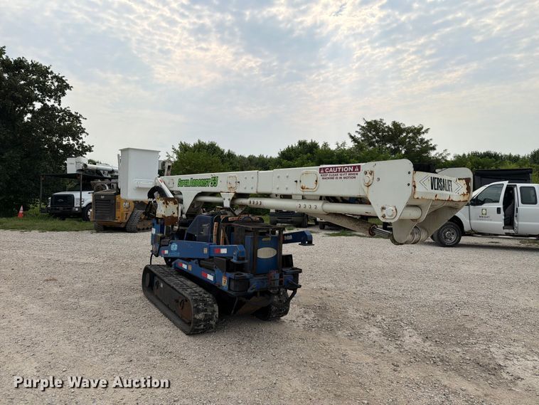2013 Versalift MA53TD Tracked Boom Lift - photo 5