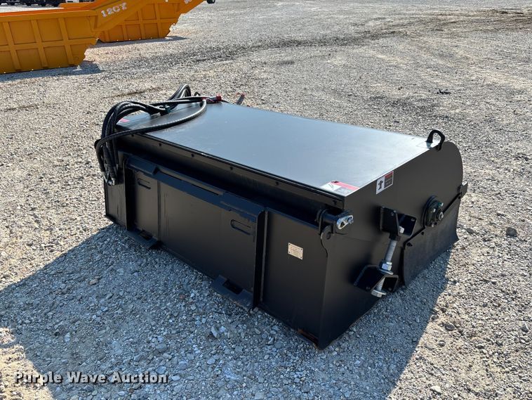 Gorilla 72 Skid Steer Sweeper - photo 5