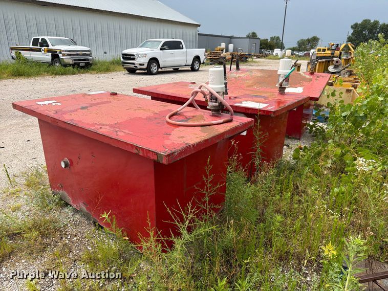 (3) Oil Tanks - photo 4