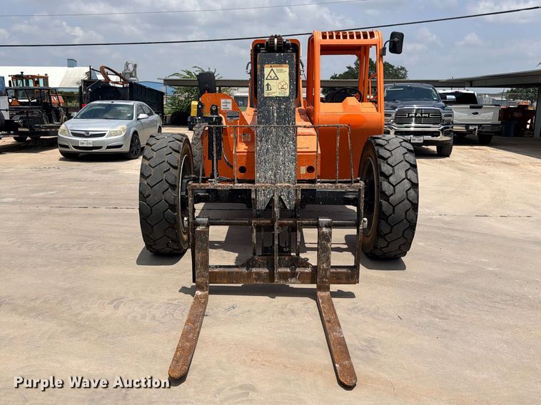 2020 JLG SkyTrak 8042 Telehandler - photo 2