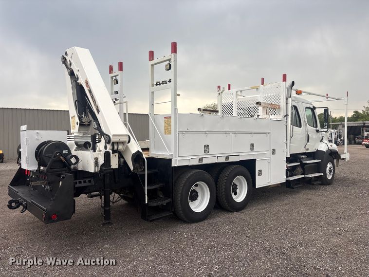 2013 Freightliner 114SD Crane Truck - photo 5