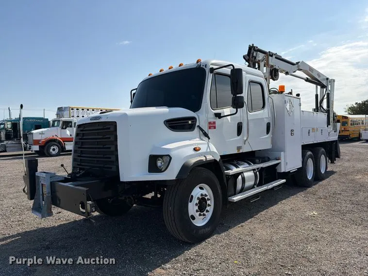 2016 Freightliner 108SD Crew Cab Crane Truck