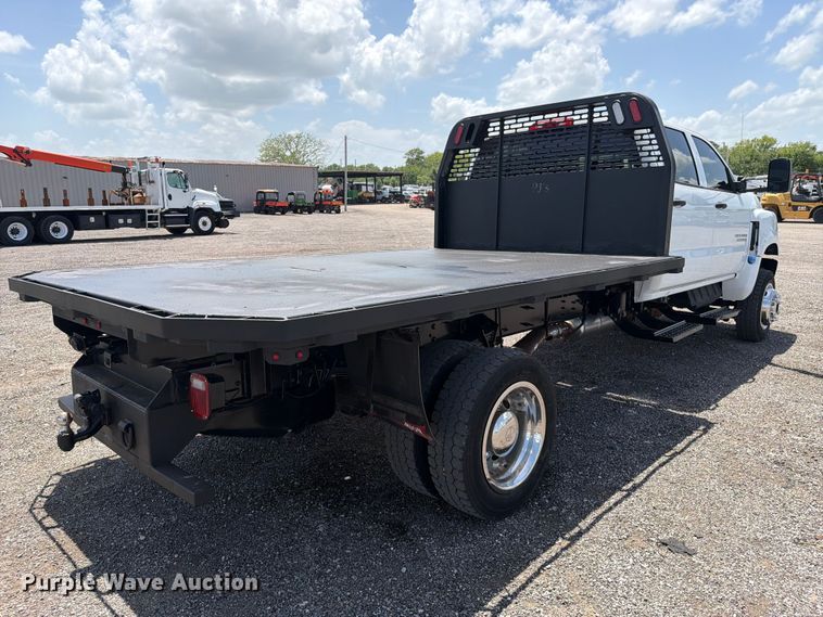2020 Chevrolet Silverado 5500HD Crew Cab Flatbed Truck - photo 5