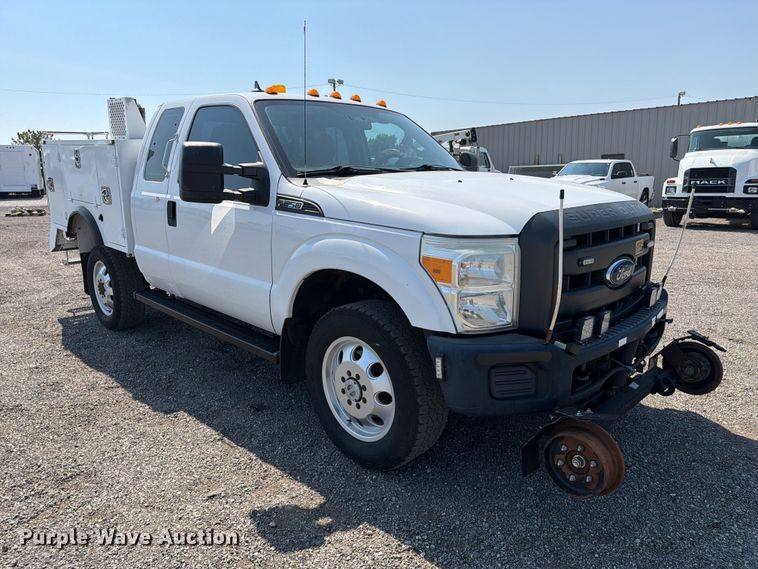 2014 Ford F250 Super Duty Ext. Cab Utility Bed Pickup Truck - photo 3