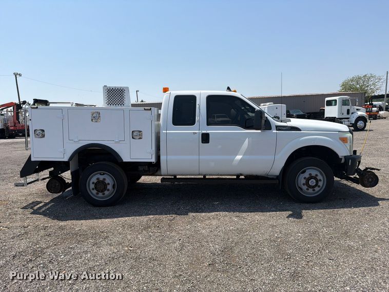 2014 Ford F250 Super Duty Ext. Cab Utility Bed Pickup Truck - photo 4