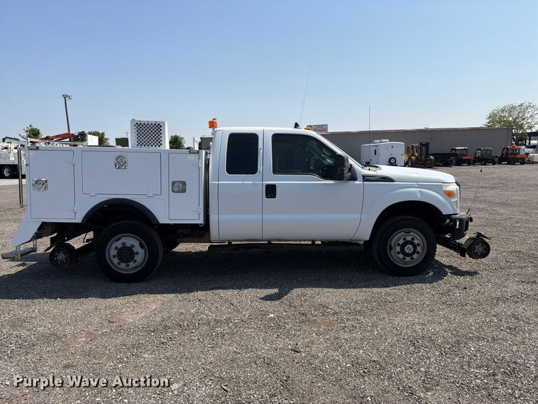 2014 Ford F250 Super Duty Ext. Cab Utility Bed Pickup Truck - photo 4