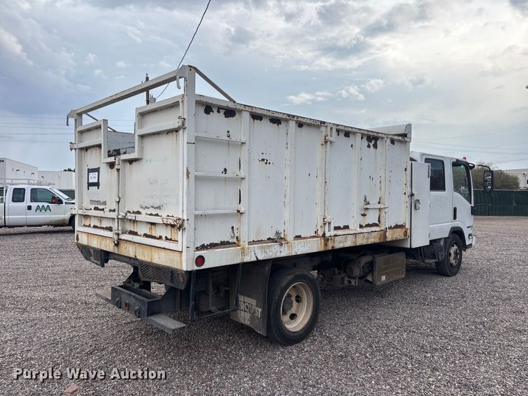 2011 Isuzu NRR Crew Cab Dump Truck - photo 5