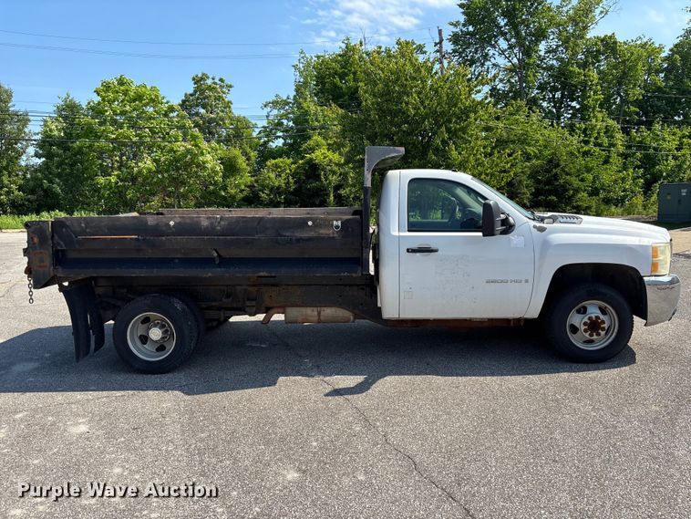 2009 Chevrolet Silverado 3500 Dump Bed Pickup Truck - photo 4