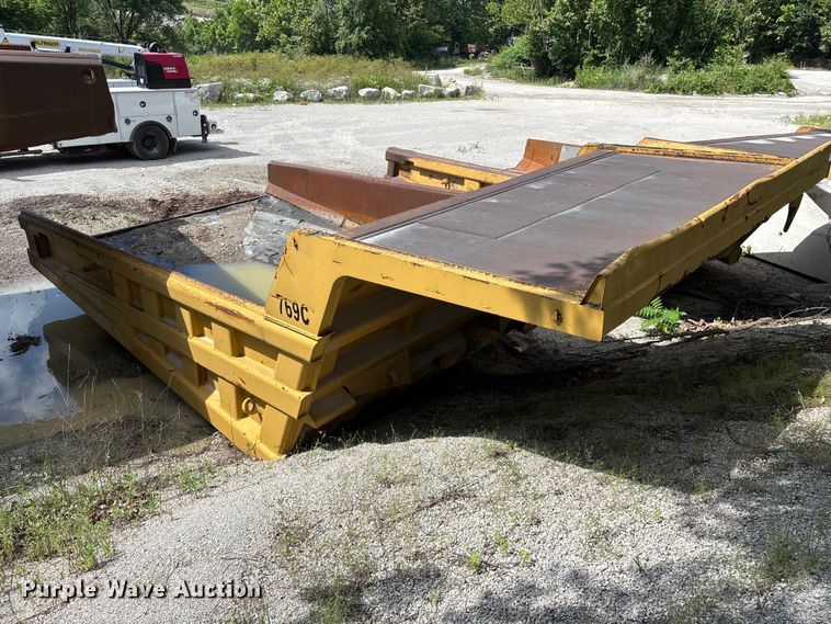 Caterpillar 769C Haul Truck Bed - photo 2