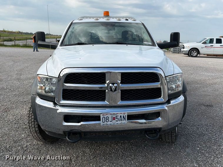 2016 RAM 5500 Utility / Service Truck - photo 2