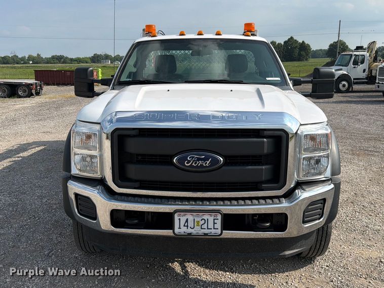 2015 Ford F550 Utility / Service Truck - photo 2