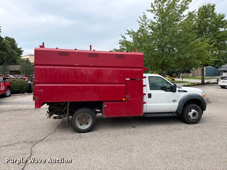 2011 Ford F550 Chipper Truck - photo 4