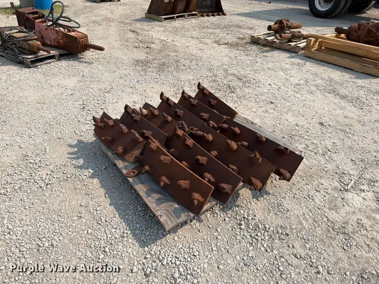 (10) Rock Saw Shoes