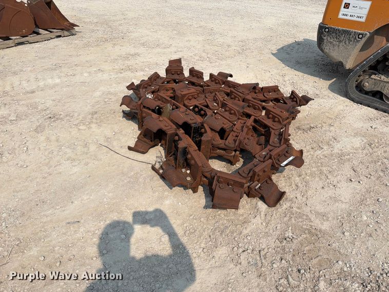 Trencher Chain - photo 3