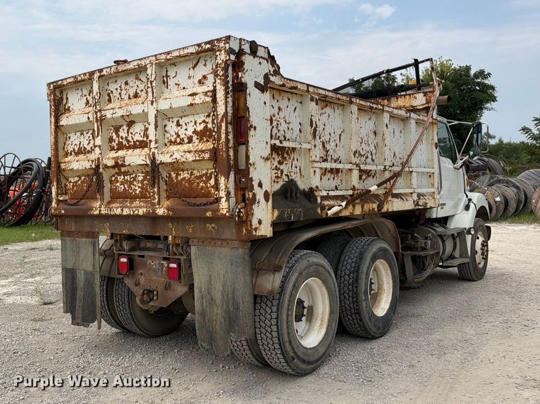 2005 Sterling L-Line Dump Truck - photo 5