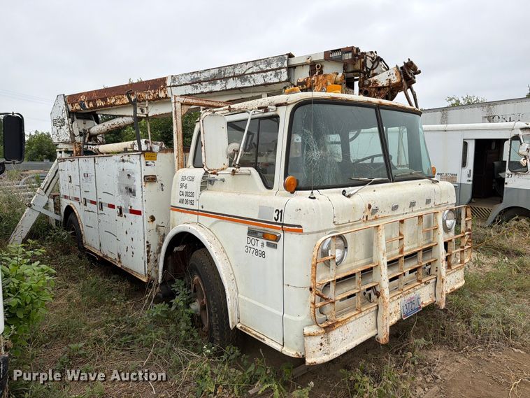 1981 Ford C800 Digger Derrick Truck - photo 4