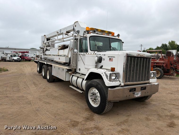 1988 GMC General Under Bridge Inspection Truck - photo 3