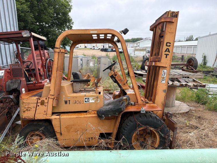 Caterpillar V80D Forklift - photo 4