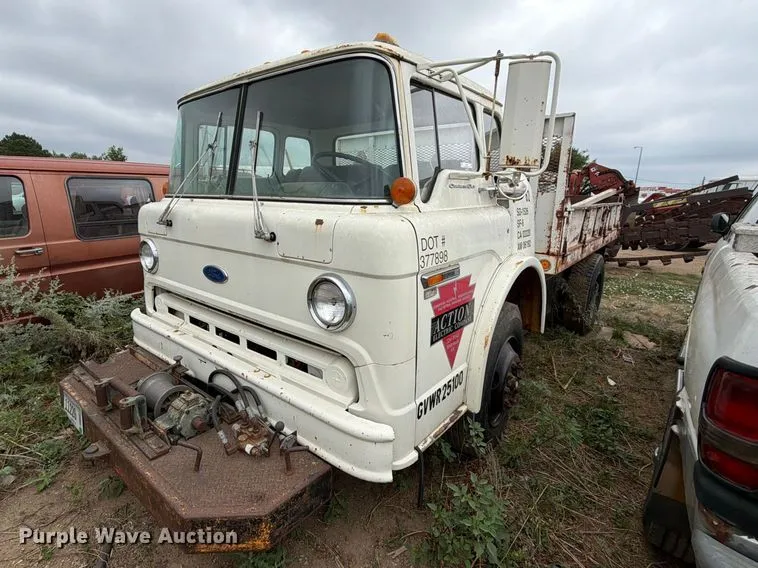 1986 Ford C800 Dump Truck