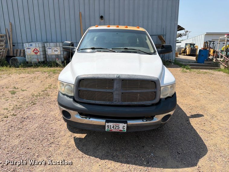 2005 Dodge Ram 3500 Ext. Cab Utility Bed Pickup Truck - photo 2