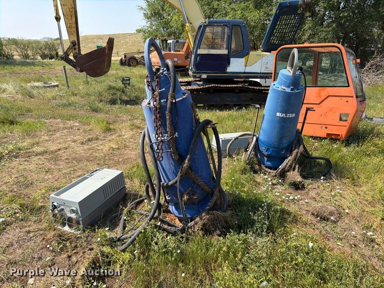 0 (2) Sulzer XFP105J-CB2-PE860/4 Pumps - photo 5