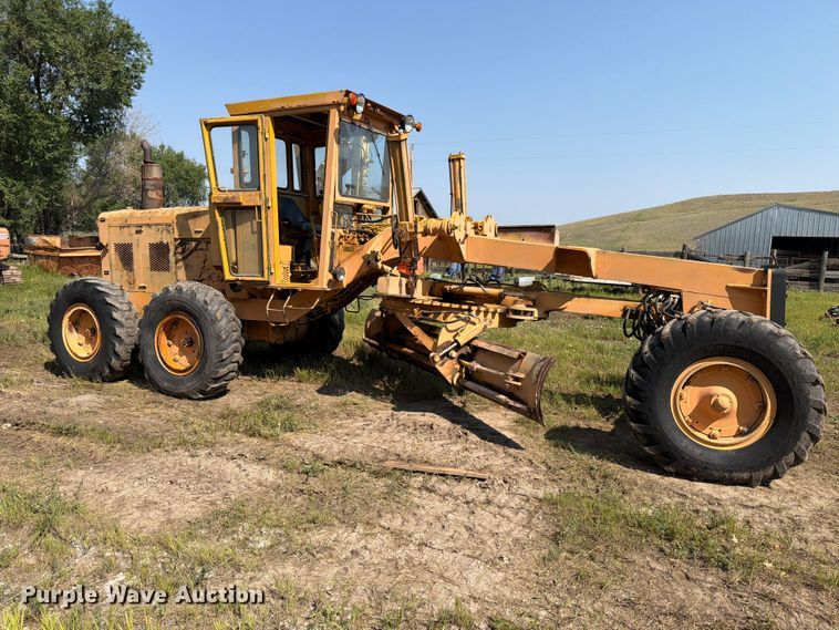 1975 Champion 560S Motor Grader - photo 4