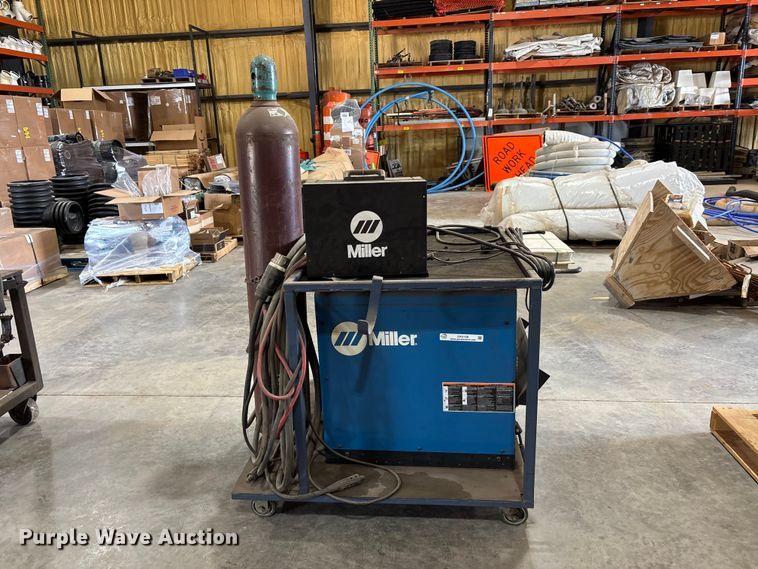 Miller Dimension 302 Welder - photo 2