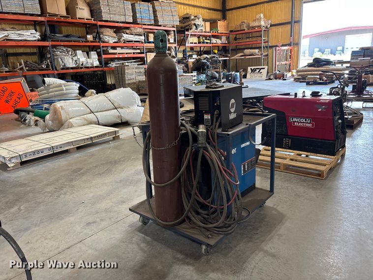 Miller Dimension 302 Welder - photo 3