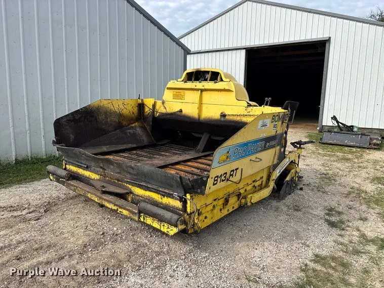 Bomag 813RT Paver