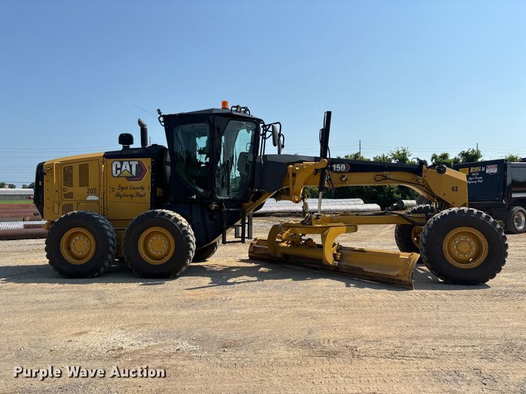 2020 Caterpillar 150 Motor Grader - photo 4