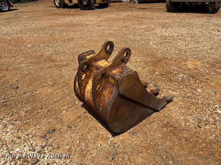 (3) Excavator Buckets - photo 4