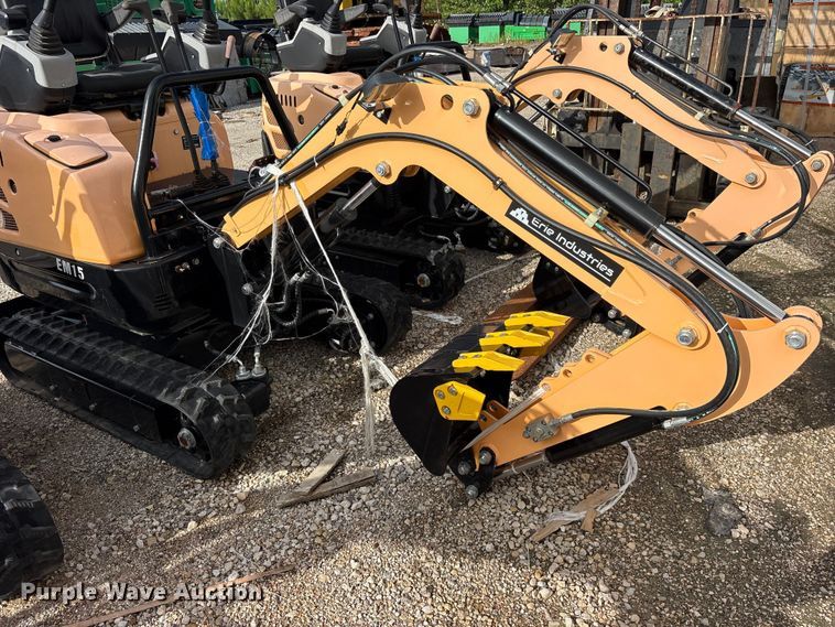 2024 Erie EM15 Mini Excavator - photo 3