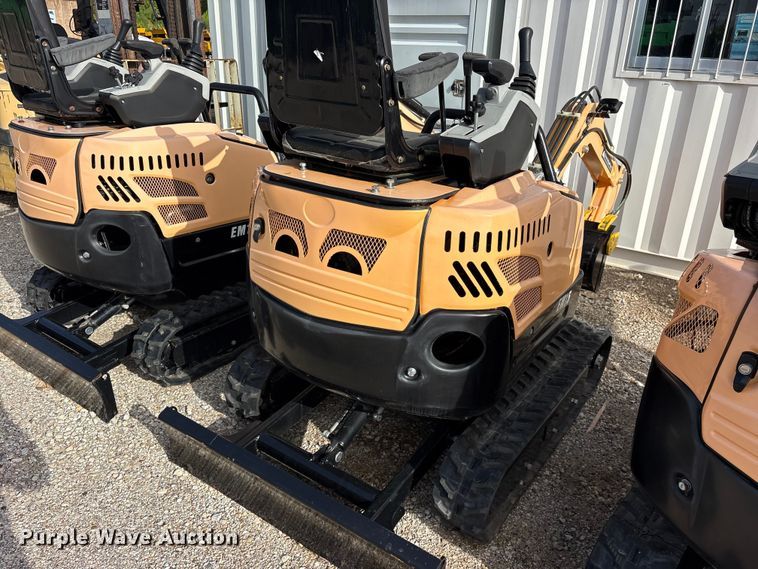 2024 Erie EM15 Mini Excavator - photo 5