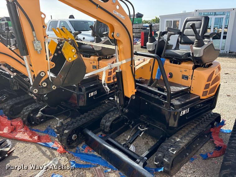 2024 Erie EM15 Mini Excavator - photo 2