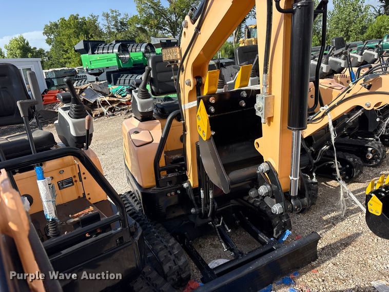 2024 Erie EM15 Mini Excavator - photo 5