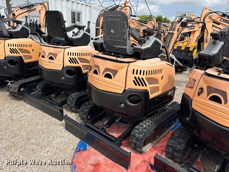 2024 Erie EM15 Mini Excavator - photo 5