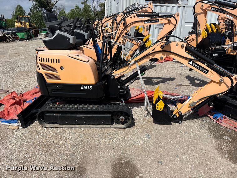 2024 Erie EM15 Mini Excavator - photo 4