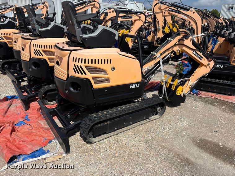 2024 Erie EM15 Mini Excavator - photo 5