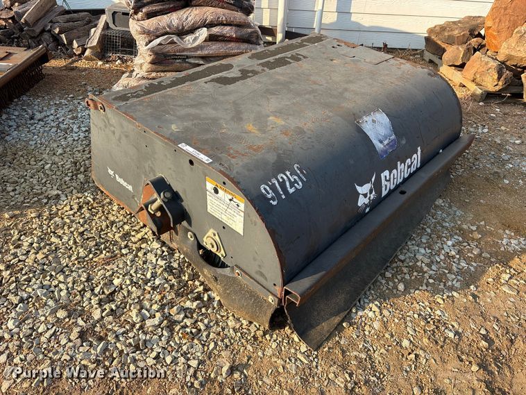 2011 Bobcat 60 Sweeper Skid Steer Boom - photo 3