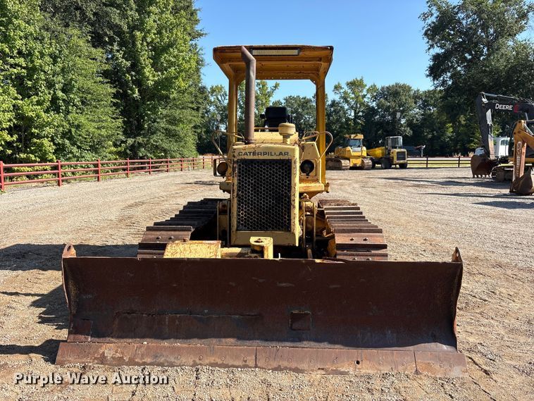 1975 Caterpillar D3 Dozer - photo 2