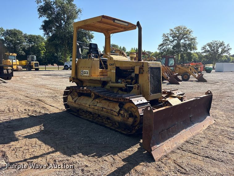 1975 Caterpillar D3 Dozer - photo 3