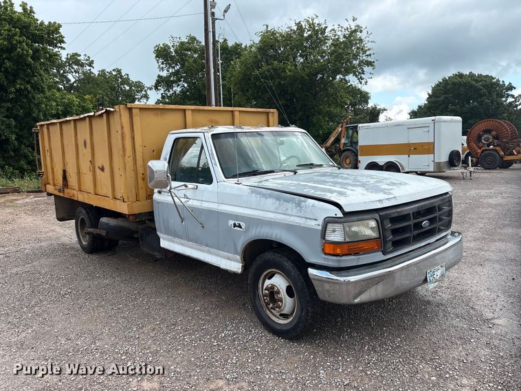 1992 Ford F350 Dump Truck - photo 3
