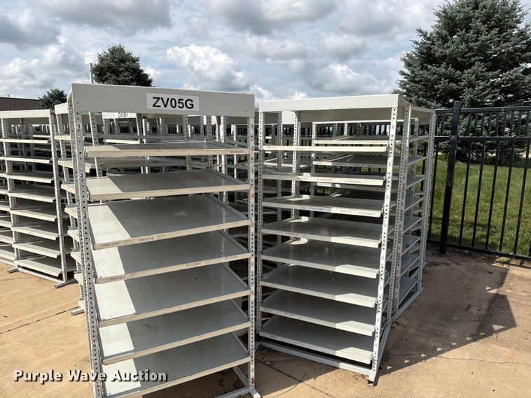 (10) Storage Shelves - photo 3
