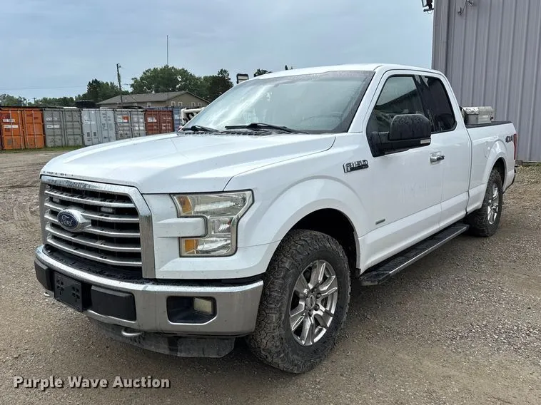 2015 Ford F150 XLT Ext. Cab Pickup Truck