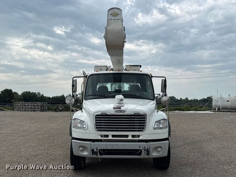 2015 Freightliner Business Class M2 106 Bucket Truck - photo 2
