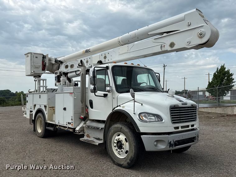 2015 Freightliner Business Class M2 106 Bucket Truck - photo 3