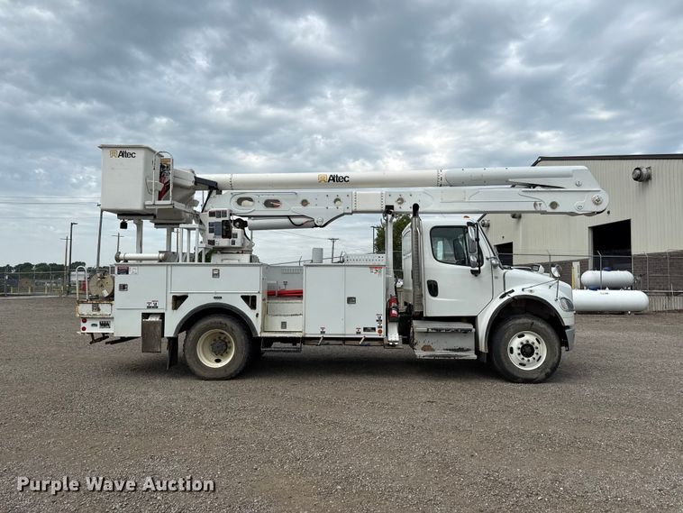 2015 Freightliner Business Class M2 106 Bucket Truck - photo 4