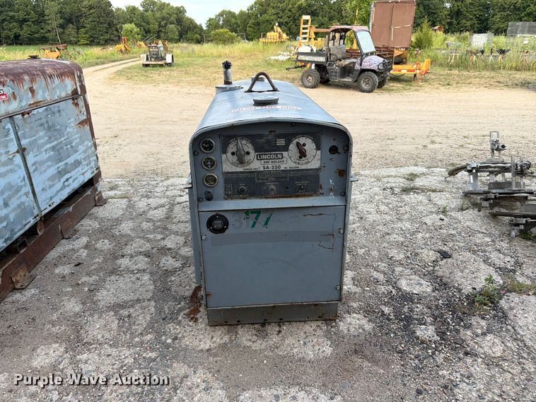 1979 Lincoln SA-250 Welder - photo 2