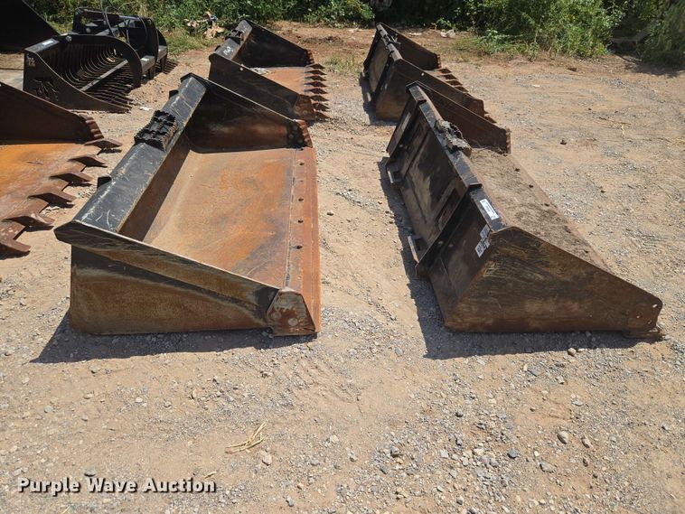 (2) Land Pridec Skid Steer Buckets - photo 2