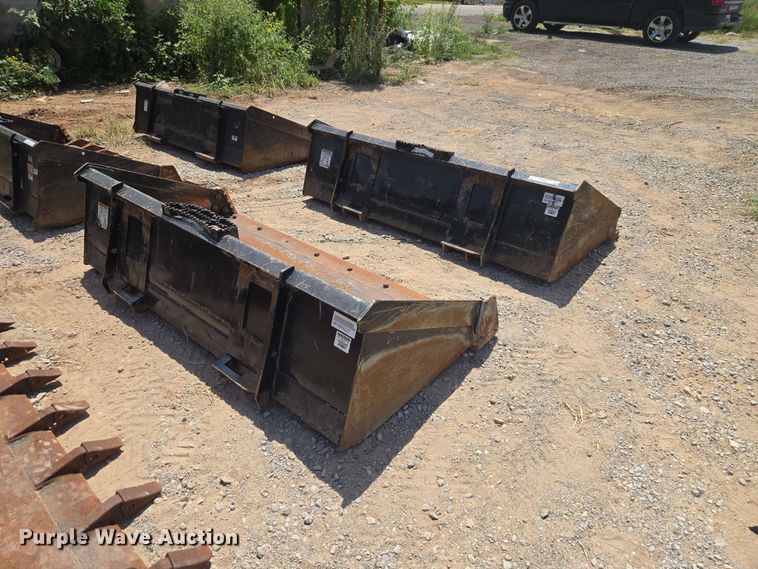 (2) Land Pridec Skid Steer Buckets - photo 3